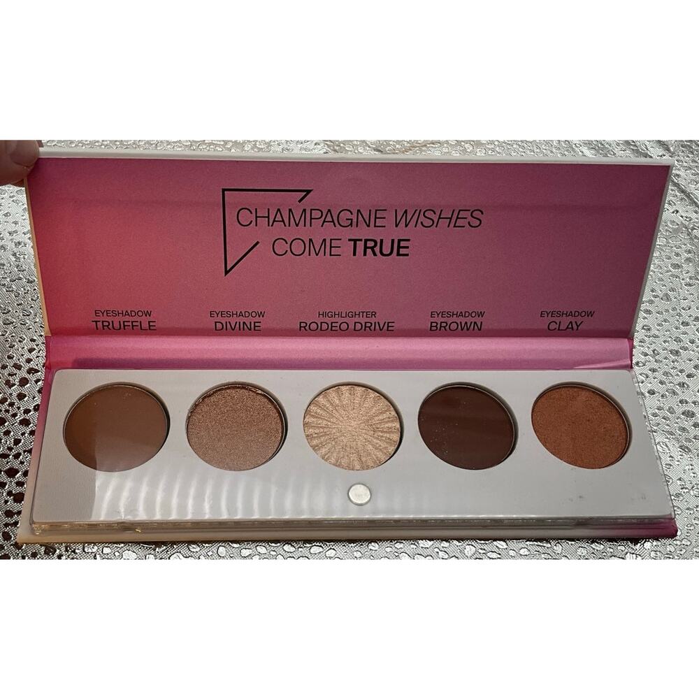 NIB Ofra Cosmetics Signature Palette Luxe Metals and Mochas Magnetic Closure